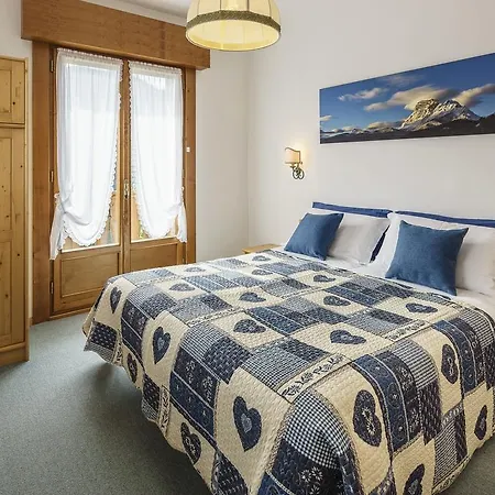 Hotell Roma 3*