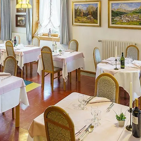 Roma Hotell 3*