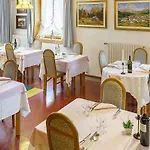 Roma Hotell 3*